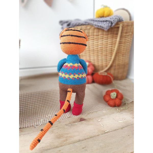 Amigurumi tiger crochet pattern.jpg
