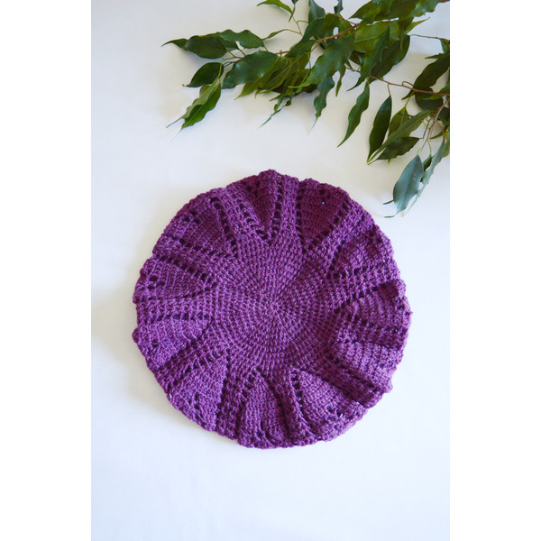 Purple_womens_crochet_beret DSC_2094.jpg