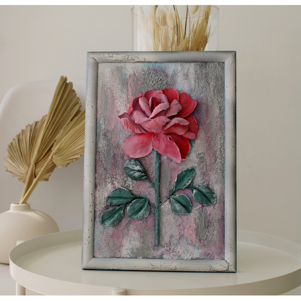 Plaster-rose-with-frame