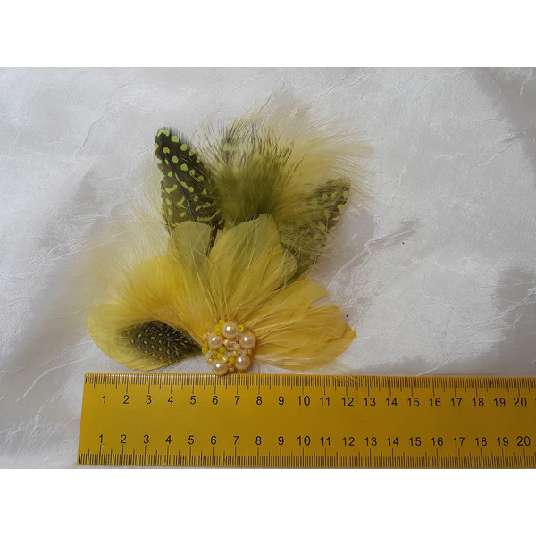 yellow-feather-Hair-clip-4.jpg