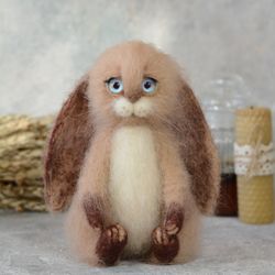Bunny toy/Rabbit toy/Felted rabbit/Art doll/Needle felted animal/Bunny art/Animal sculpture