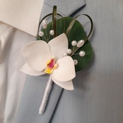 Orchid boutonniere, Groom's boutonniere, Wedding boutonniere, Handmade flower boutonniere, White orchid boutonniere