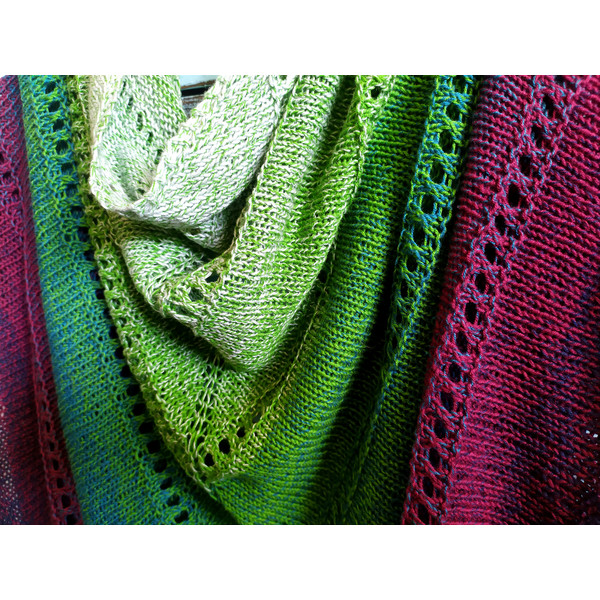 Big-multicolored-knitted-shawl-3