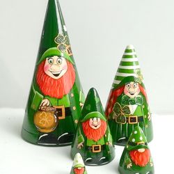 Traditional matryoshka Leprechaun Saint Patrick's Day Irish Gnome Decor Gnome Decor Nesting dolls Gnome Holiday Decor