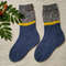 Knitted-grey-winter-socks-4