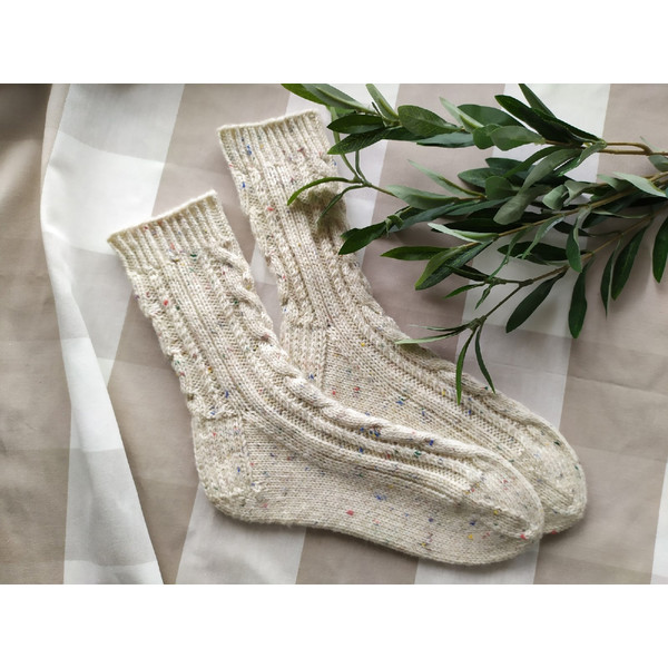 Warm-handmade-knitted-socks-6