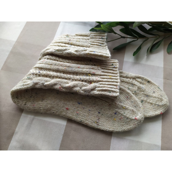 Warm-handmade-knitted-socks-8
