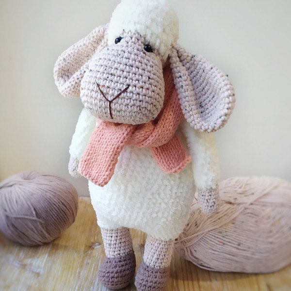 Crochet-sheep