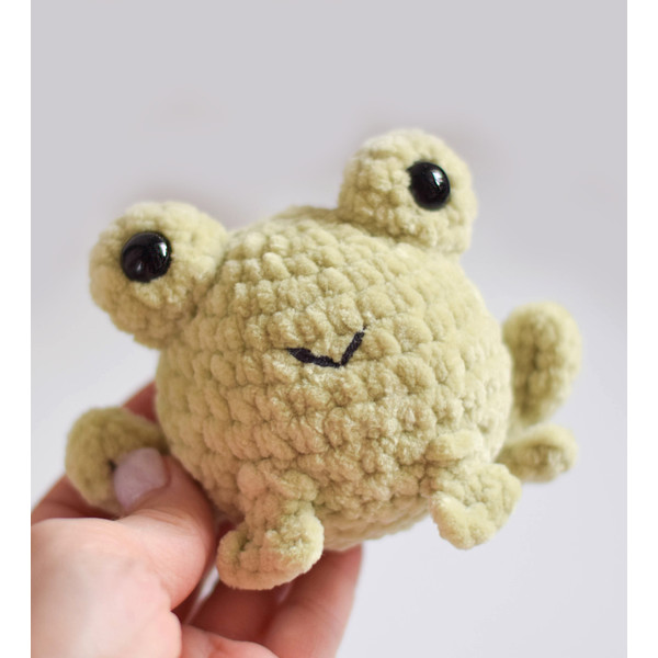 tree-frog-toy