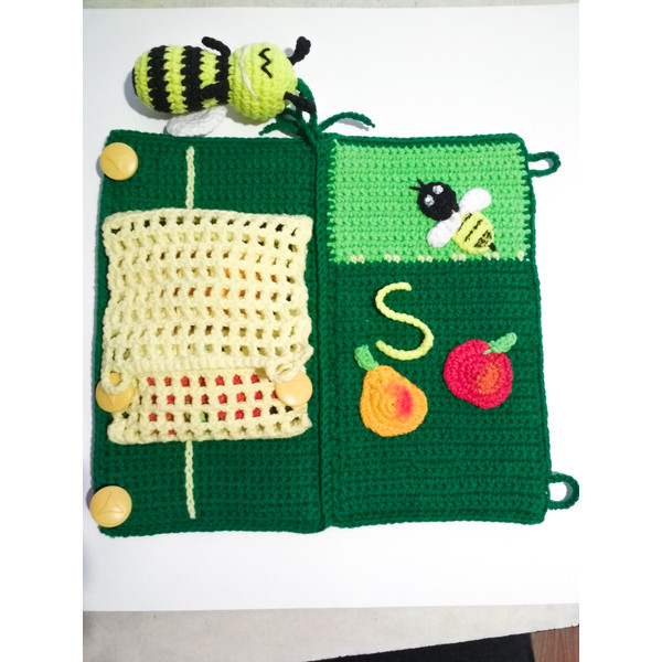 pdf pattern crochet game and bee toy