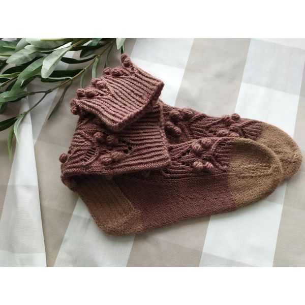 Brown-winter-womens-hand-knitted-socks-5