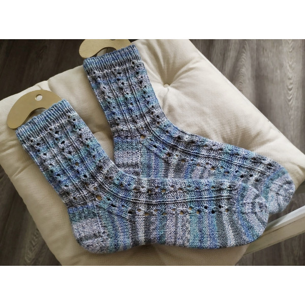 Blue-openwork-womens-hand-knitted-socks-4