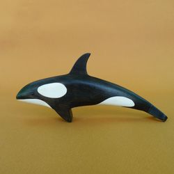 Wooden orca figurine - Wood killer whale toy - Wooden creatures - Orca toy - Gift for kids