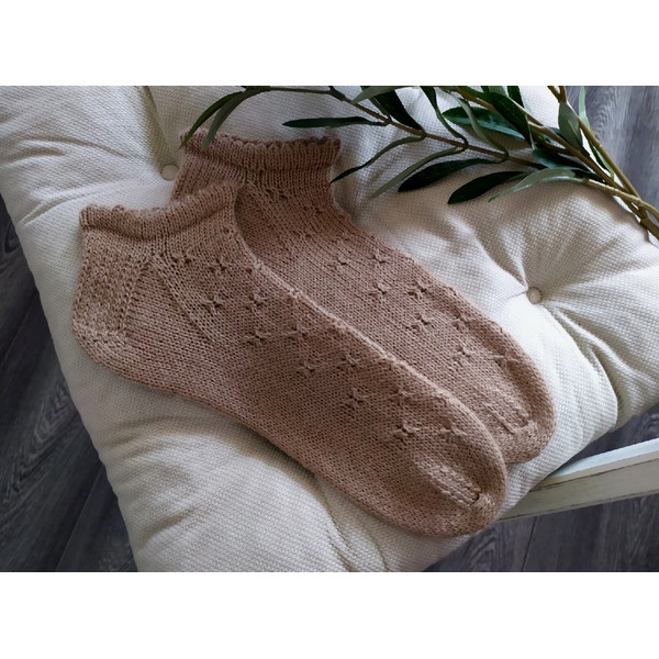 Beige-short-wool-socks-handmade-3
