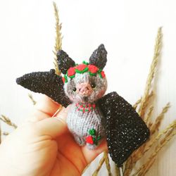Stuffed plush toy bat. Mexican handmade toy bat. Knitted bat Halloween. Small animal toy bat. Knitted little toy bat.