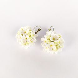 white earrings, flowers earrings, handmade