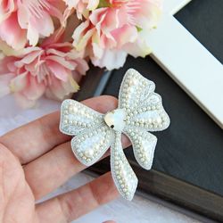 Beaded brooch bow Embroidered brooch pin bow Brooch white Beaded brooch bow