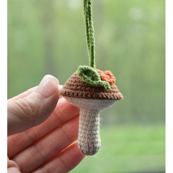 mushroom-hanging-toy