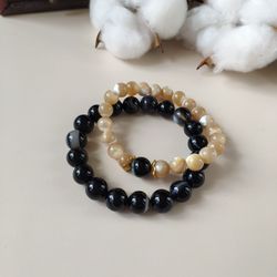 Set of bracelets made of natural stones agate and shells