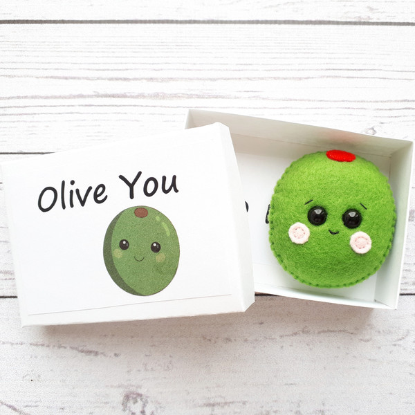 olive-you-so-much-funny-gift