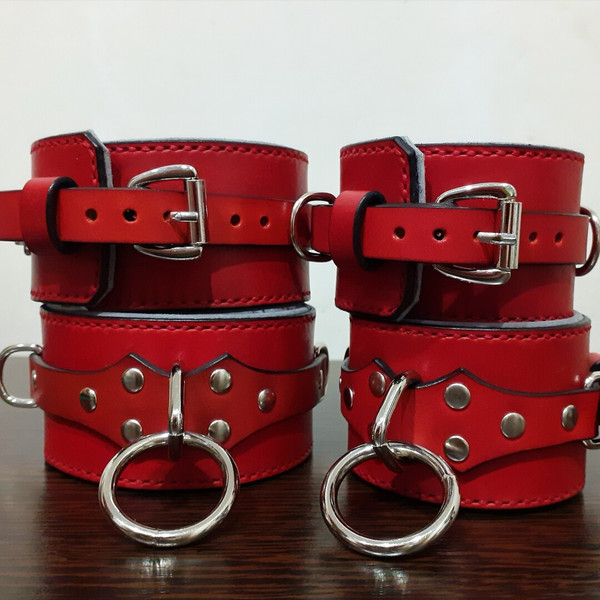 leather bdsm cuffs for sub.jpg