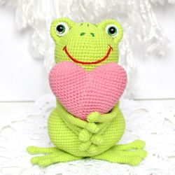 Crochet frog pattern PDF in English Amigurumi cute frog stuffed toy with heart