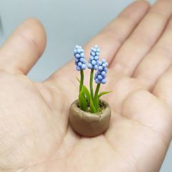 Dollhouse miniature flowers in pot ,Handmade muscari