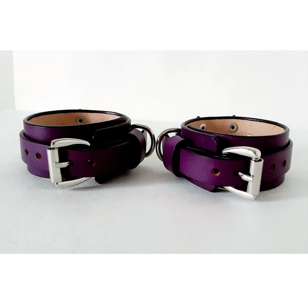 purple sub handcuffs.png