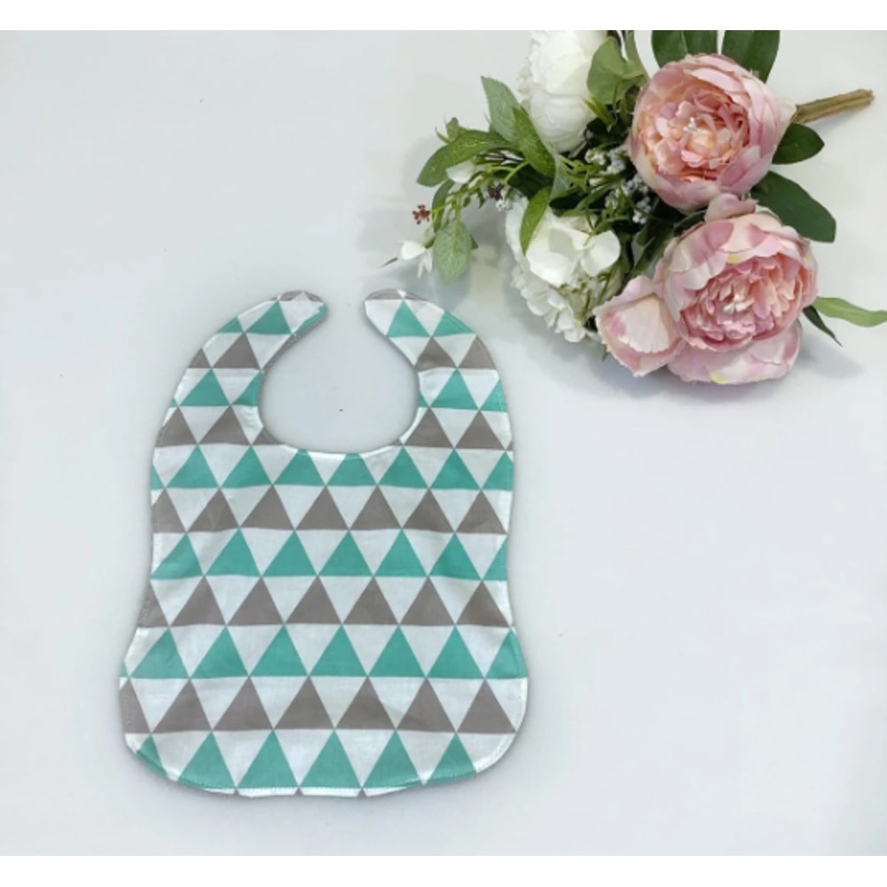 baby bib pattern 4.png