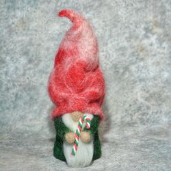 christmas gnome with lollipop/needle felted gnome