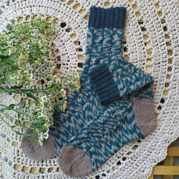Handmade-wool-womens-socks-4