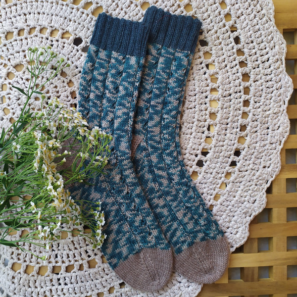 Handmade-wool-womens-socks-8