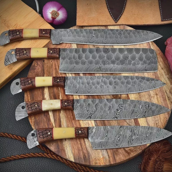 damascus steel knives set in usa.jpg