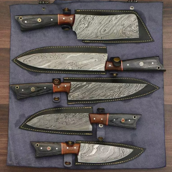 Handmade Forged Steel Knives.jpg