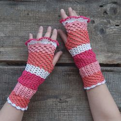 Cottagecore outfit lace pink fingerless gloves