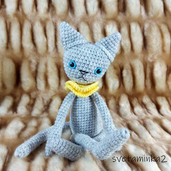 cat-crochet-pattern-amigurumi-kitten