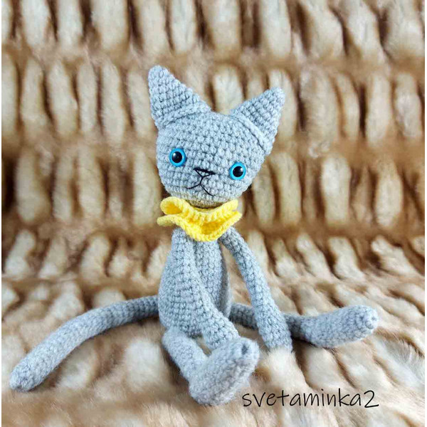 kitten-crochet-pattern-amigurumi-cat-toy