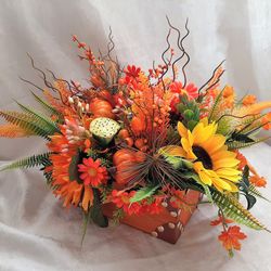 Fall Floral Centerpiece, Fall Floral Arrangement, Autumn flower Table Decor, Fall table Decor, Autumn table centerpiece