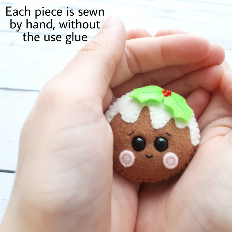 Pudding-fake-food-pocket-hug