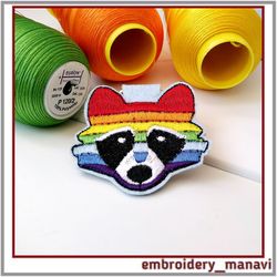 Raccoon. ITH embroidery for Brooch or keychain or fabrics.