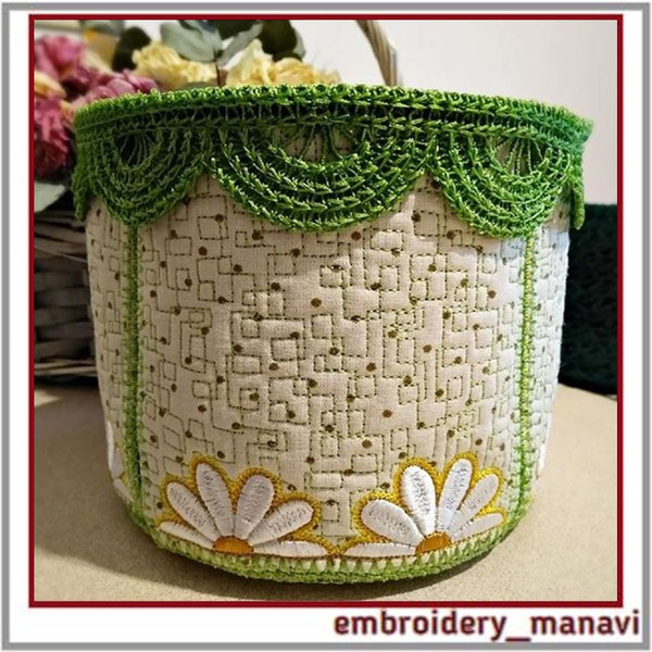 In-the-hoop-Embroidery-design-Storage-box-with-camomiles