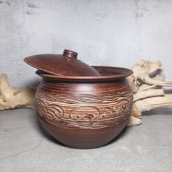 Handmade ceramic casserole 118.34 fl.oz made of red clay. Environmentally friendly product. Large cooking pot