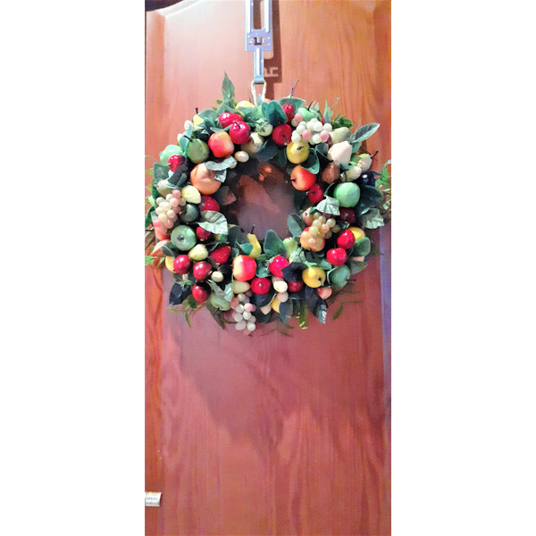 Artificial-Fruit-door-wreath-2.jpg