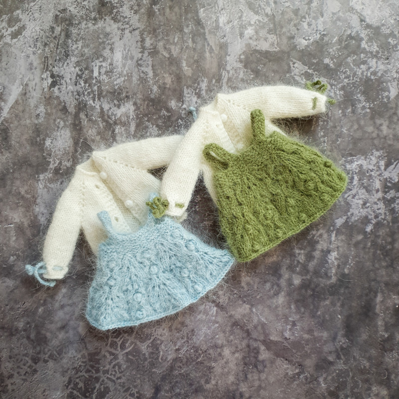 Holala set knitting patterns for two beautiful outfits. Holala clothes