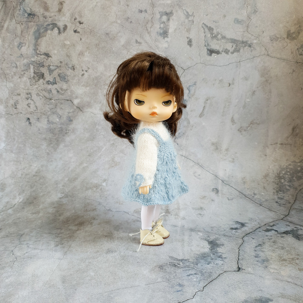 Holala set knitting patterns for two beautiful outfits. Holala clothes