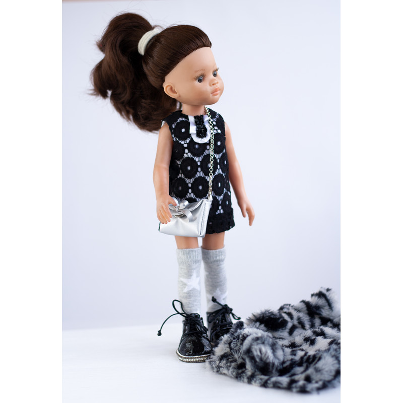 paola reina doll.jpg