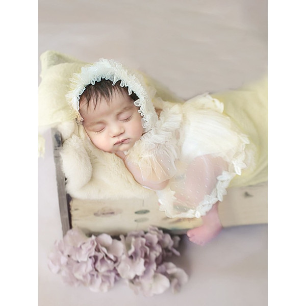 Newborn Girl Polka Dot Photography Prop Ruffle Hem Flared Lace Dress Hat Photography Set 4Pcs (2).jpg