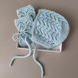 Newborn baby hat and booties, Baby boy coming home outfit, Size 0-3months READY TO SHIP, Knit baby hat, Knit baby socks