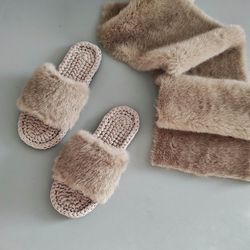 women house shoes fur beige slippers faux fur crochet slippers
