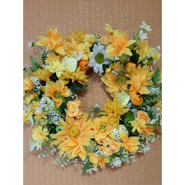 Yellow-flower-door-wreath-2.jpg